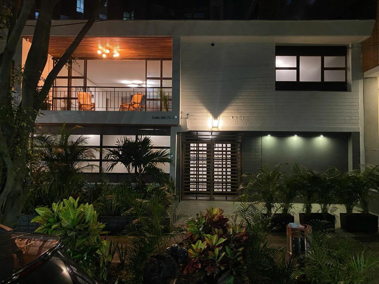 Casa Mosaiko Primer Parque Laureles Medellín Kültér fotó