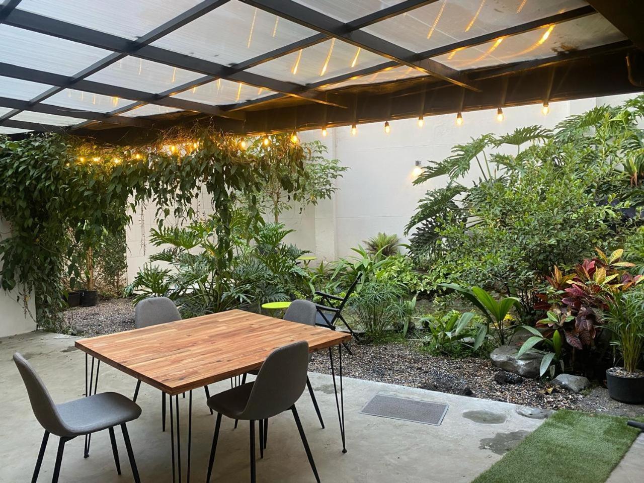 Casa Mosaiko Primer Parque Laureles Medellín Kültér fotó